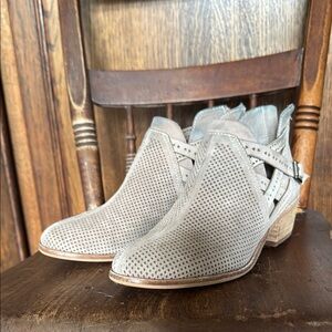 Vince Camuto Gray Perforated Ankle Booties with V-Cut Design